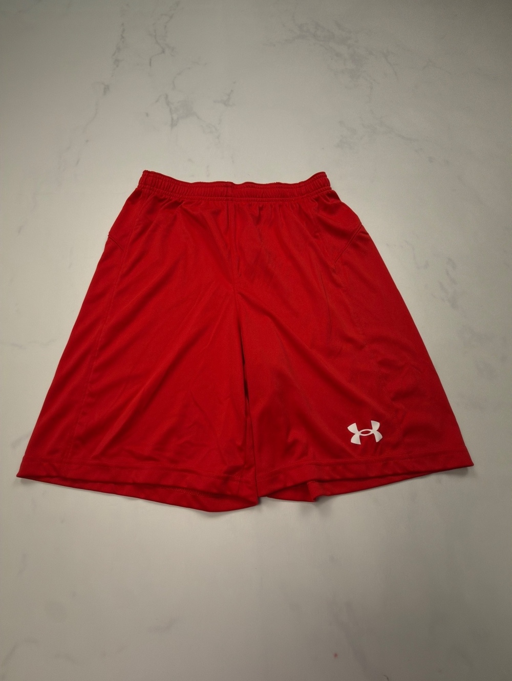 Under Armour Basic Athletic Shorts Red Modern Loose Fit - Mens S